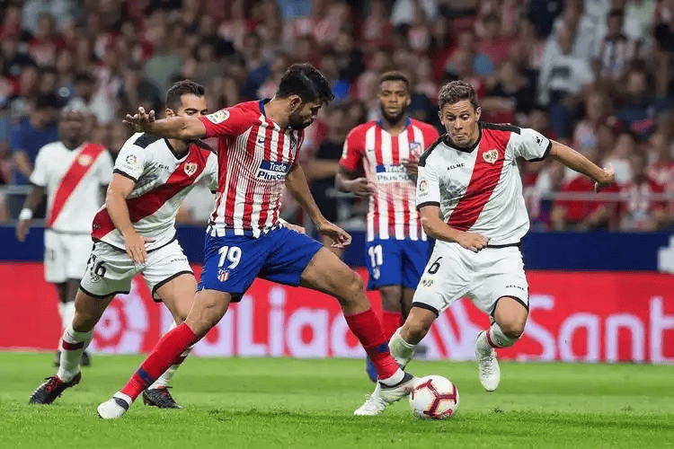 九游网页版入口-包含清晨国王杯焦点战，巴塞罗那防线松动，媒体盛赞，医务组通报恢复的词条