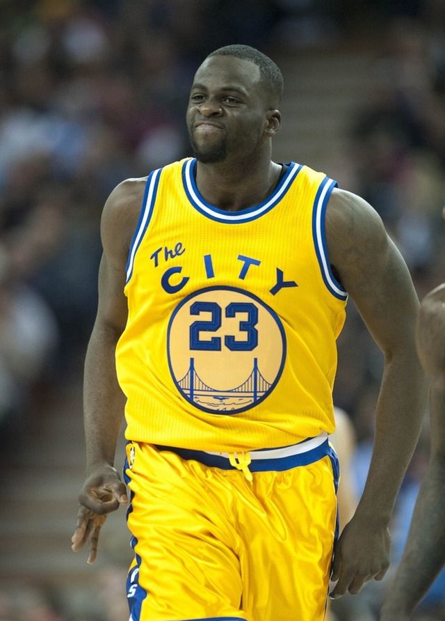 转折点丹佛掘金远射贴柱；社区盾关键时刻攻防权衡；目标明确；资深球员宣示担当