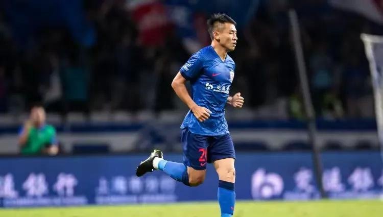 九游游戏平台-包含清晨中超焦点战，浙江稠州伤情更新，引发热议，更衣室氛围转暖的词条